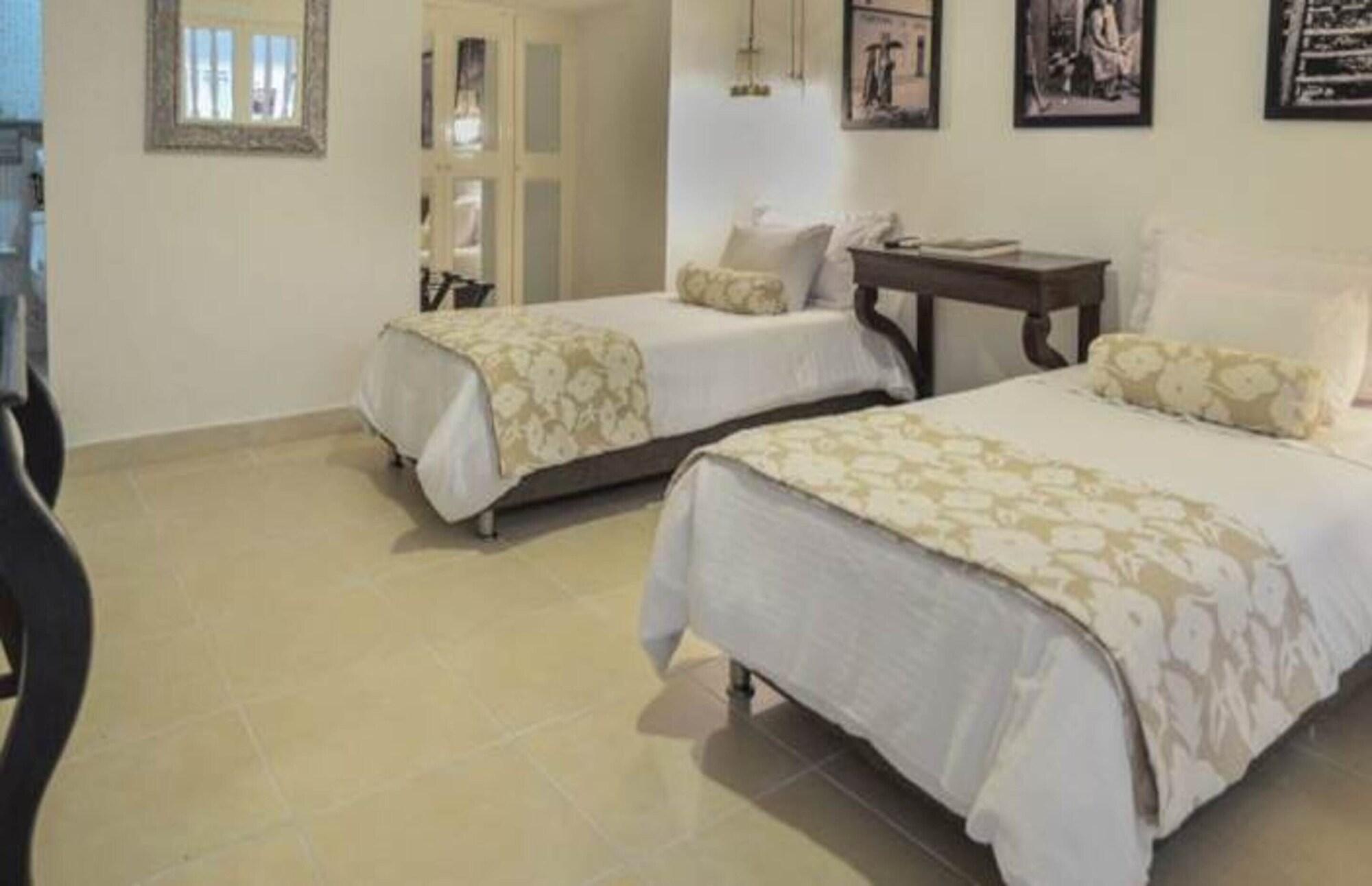 Hotel Kartaxa Cartagena Esterno foto