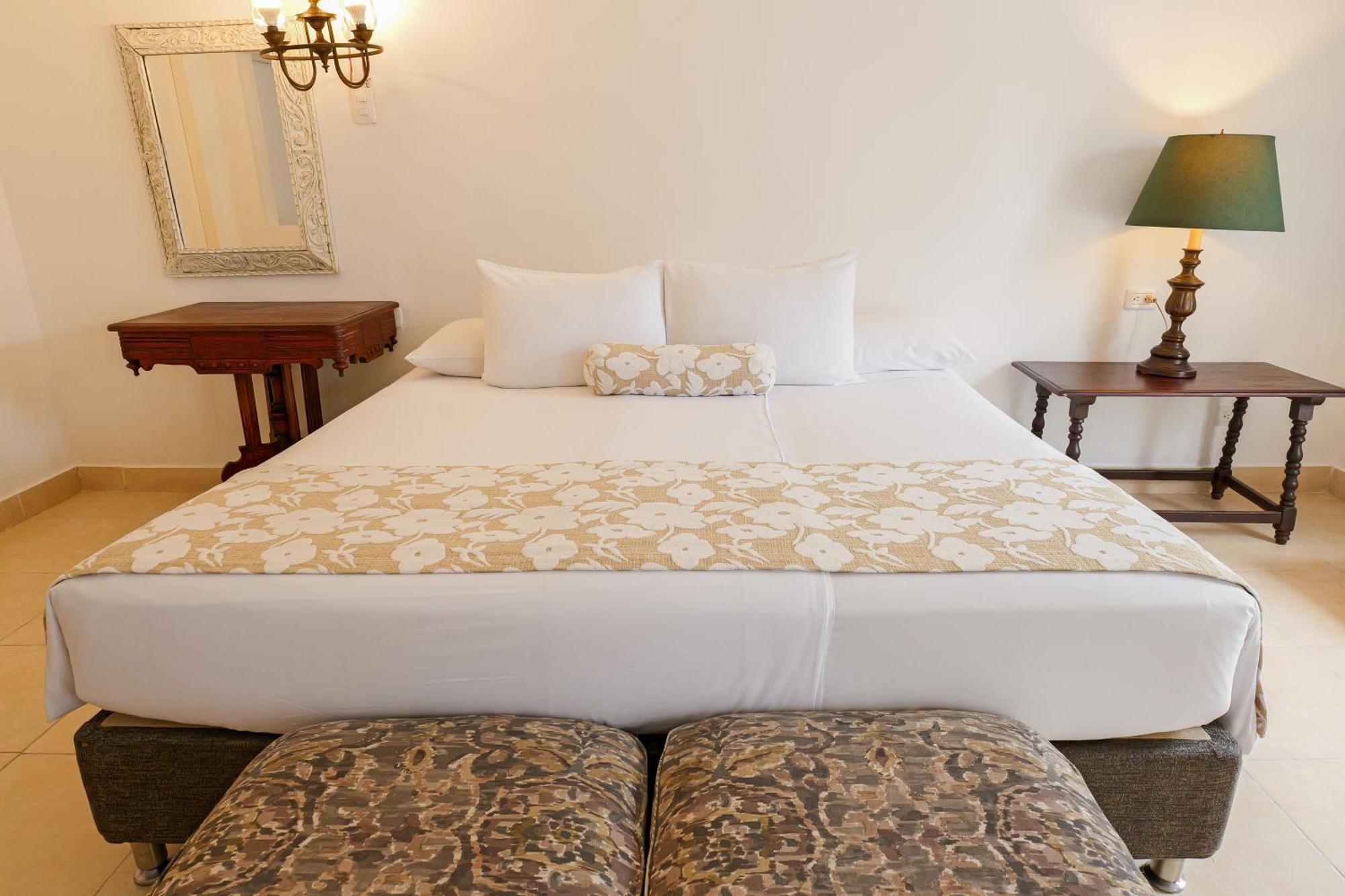 Hotel Kartaxa Cartagena Esterno foto
