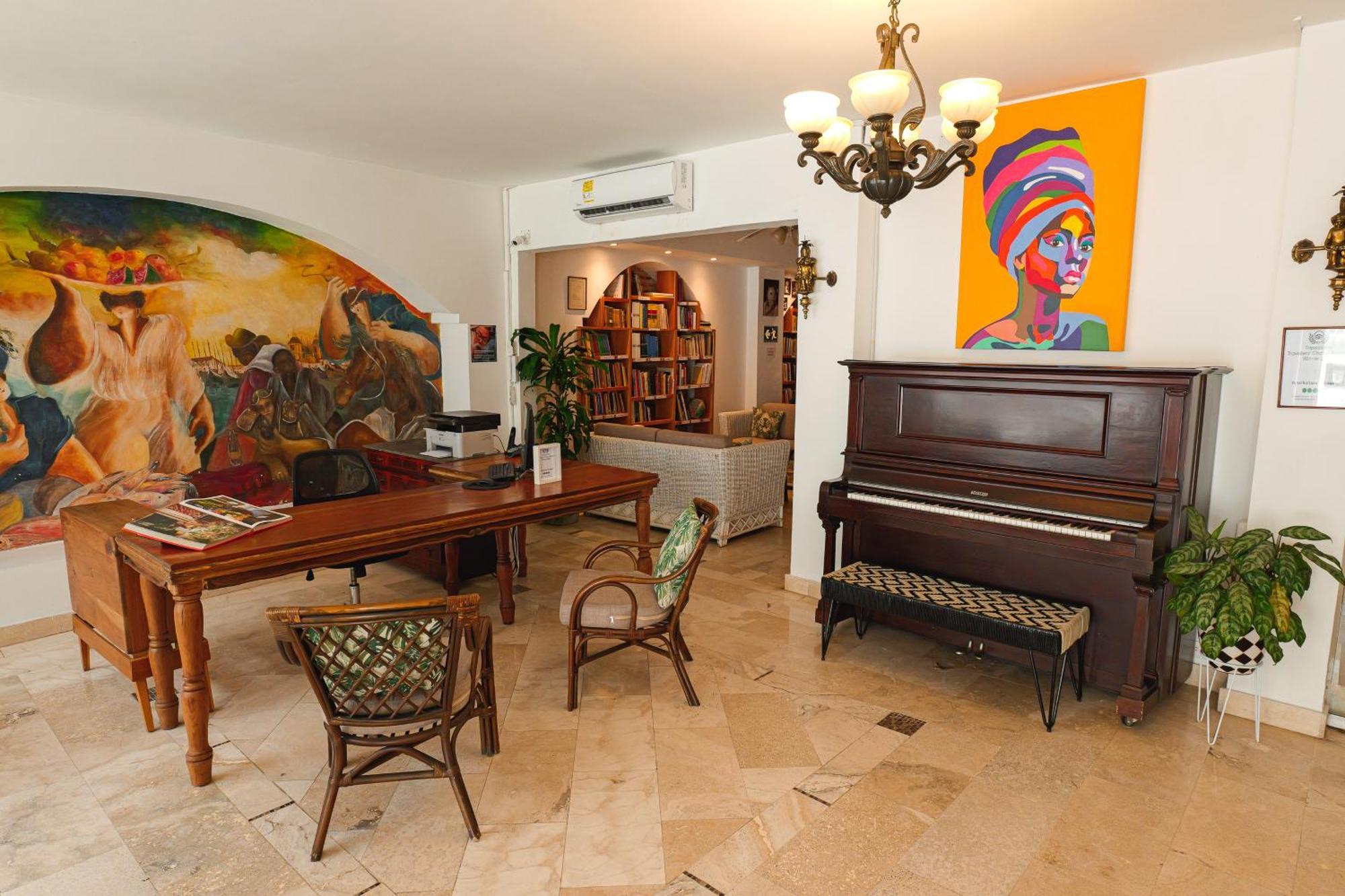Hotel Kartaxa Cartagena Esterno foto